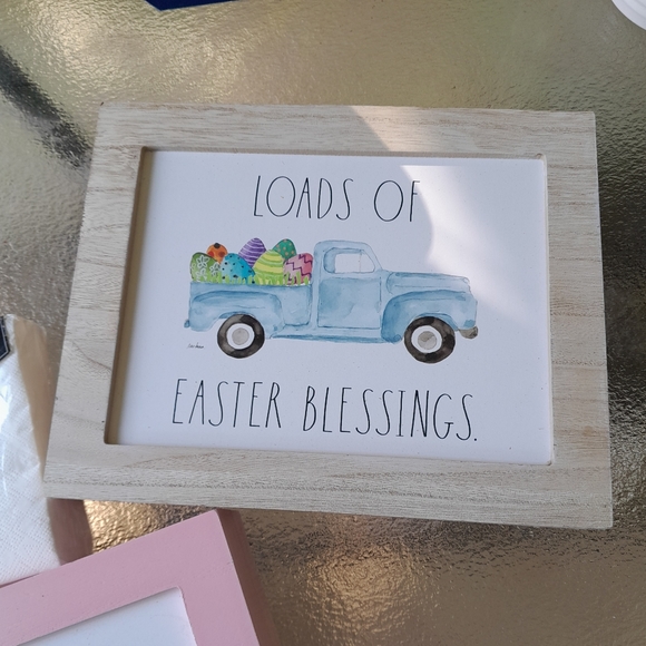 Rae Dunn Easter/Spring So Eggstra Picture,Hello Spring Napkins,Loads of Easter B - Picture 4 of 4